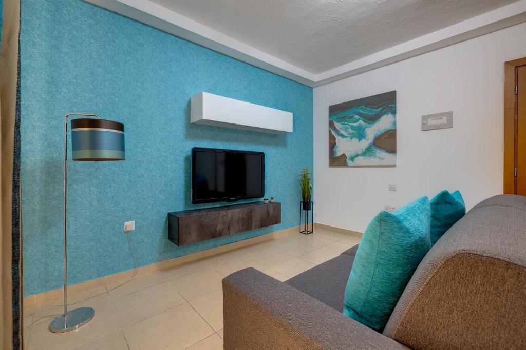 Ühe magamistoaga apartement rõduga – Sliema Tigne Suites